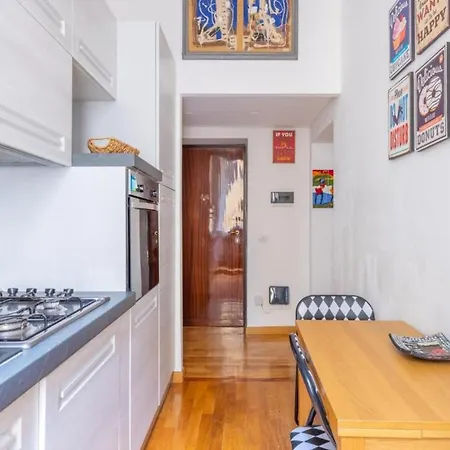 Modern Room - Private Bathroom - Central Rome